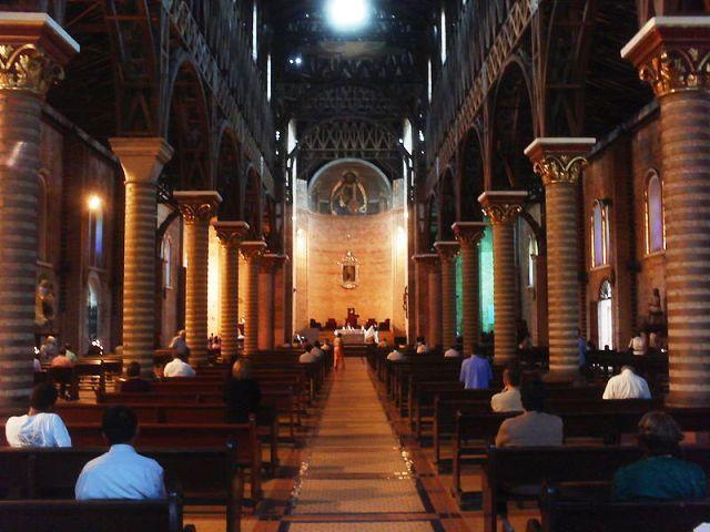 Catedral Alterna Nuestra Señora de La Pobreza construção em bambu